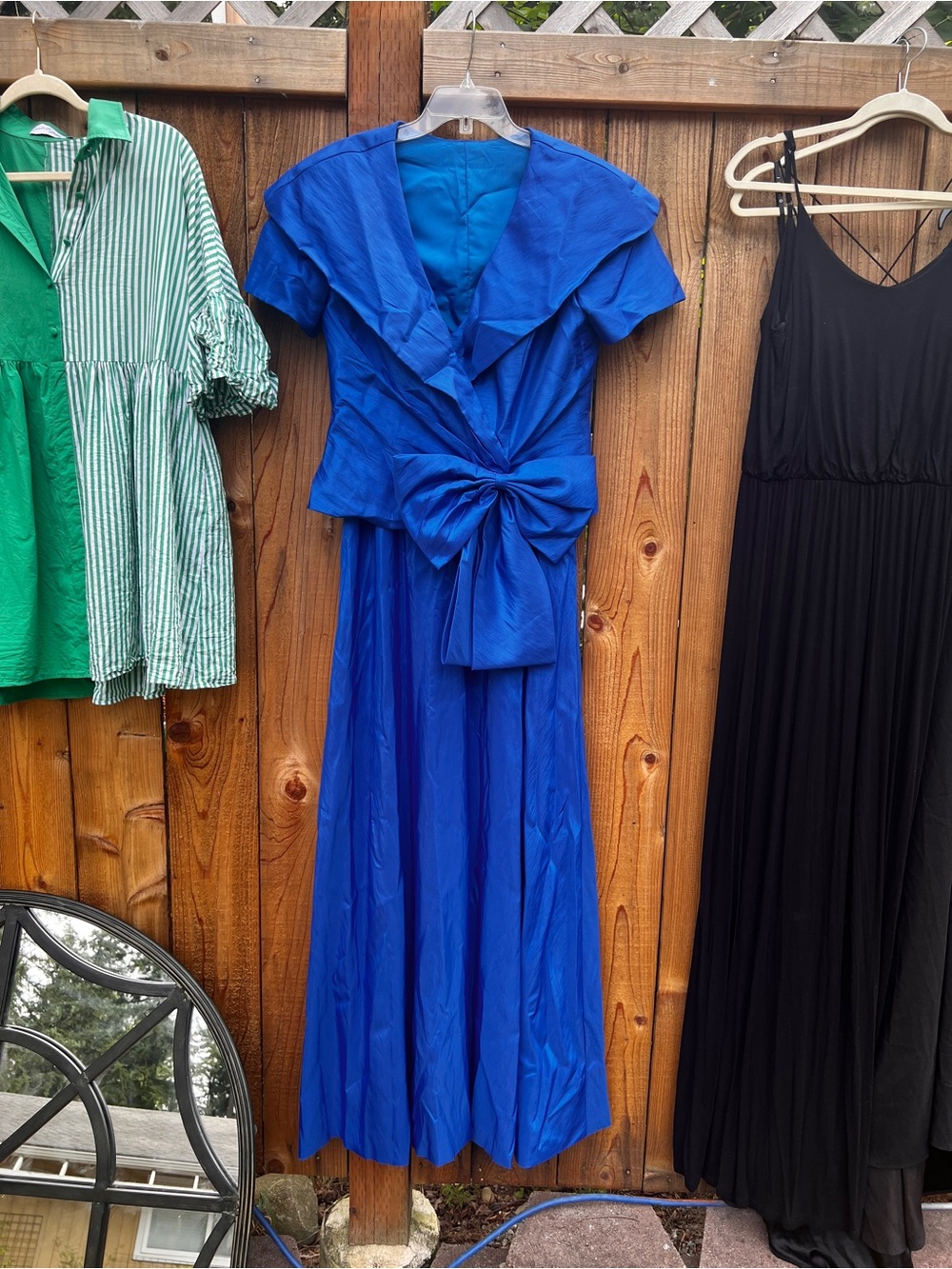 Elegant Royal Blue Wrap Midi Dress with Statement Bow